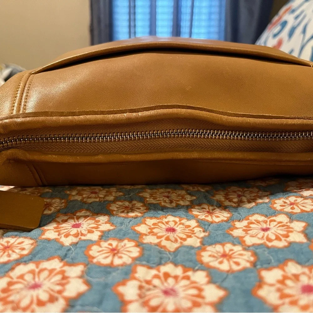 Vintage Coach Medium Slim Duffle Sac - 9816, tan - Picture 9 of 16